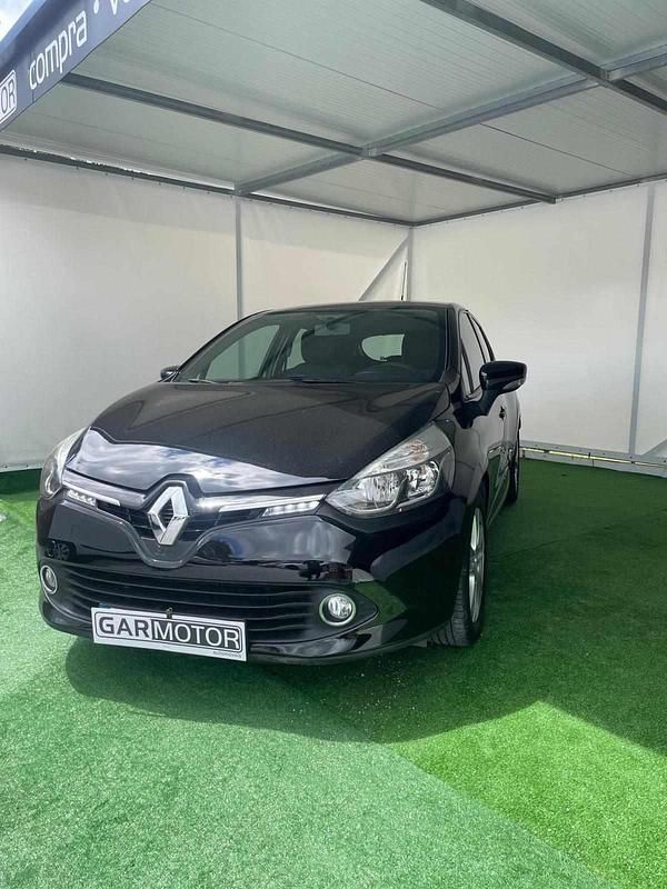 Preto Usado 2015 Renault Clio IV Citadino | € 9.250 (Bom preço) - Imagem 1/4