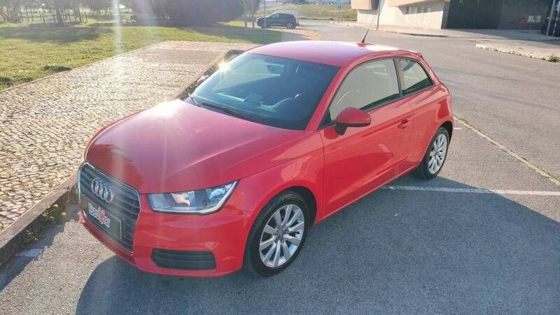 Usado Audi A1 Sport 90 HP (66 kW) 2015 Vermelho Citadino