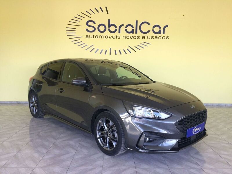 Cinza Usado 2021 Ford Focus ST-Line X Carrinha | € 18.500 (Bom preço) - Imagem 1/4