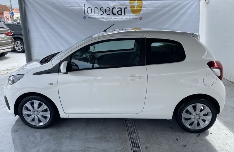 Outra Usado 2014 Peugeot 108 Allure Citadino | € 7.990 (Preço justo) - Imagem 1/4