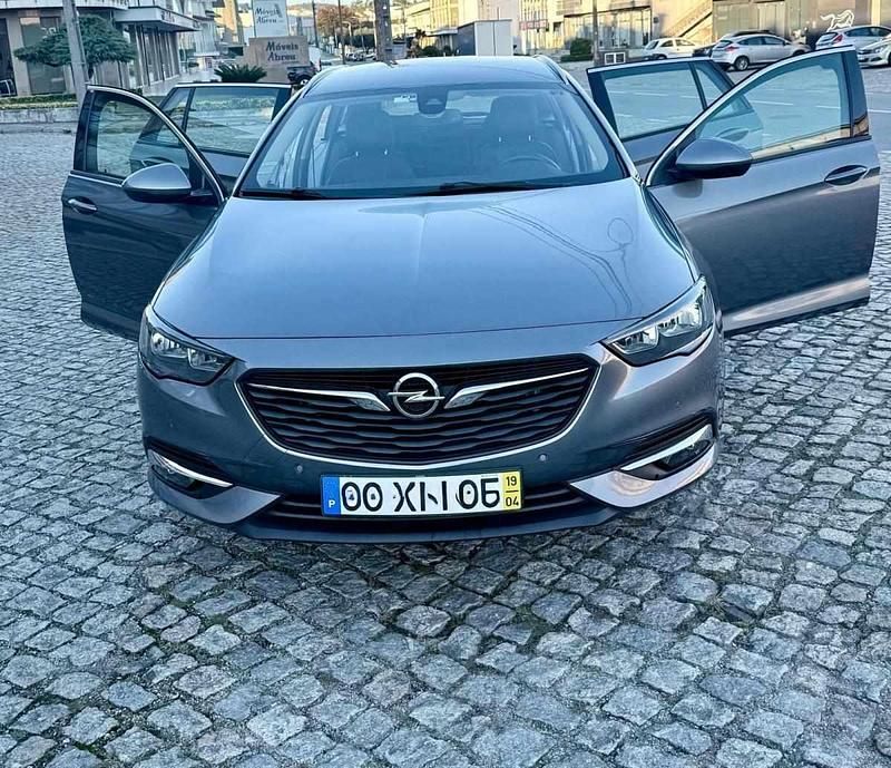 Cinzento Usado 2019 Opel Insignia Carrinha | € 13.000 - Imagem 1/4