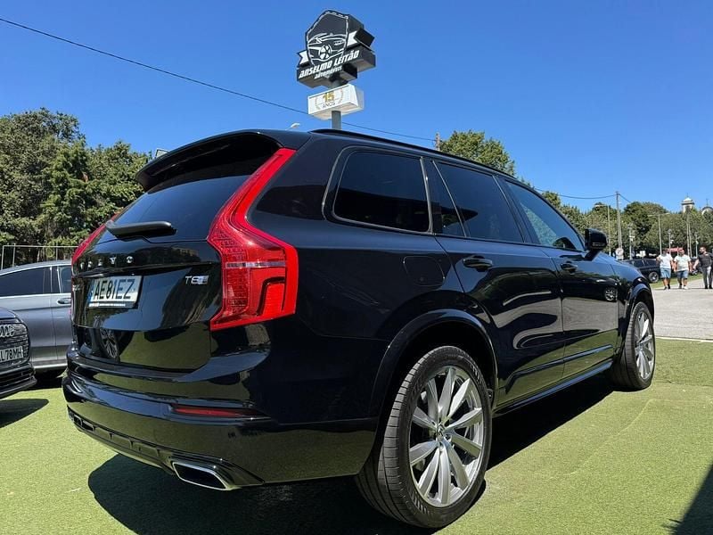 Preto Usado 2020 Volvo XC90 R-Design SUV | € 52.750 (Preço justo) - Imagem 1/4