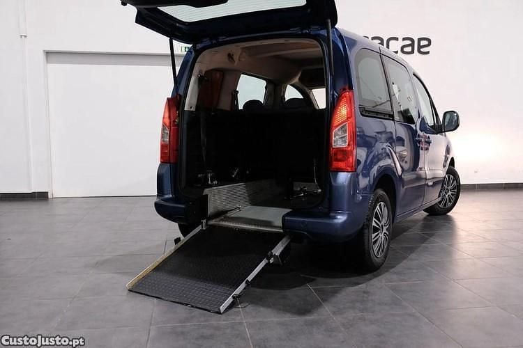 Usado Citroën Berlingo XTR 90 HP (66 kW) 2010 Azul Monovolume