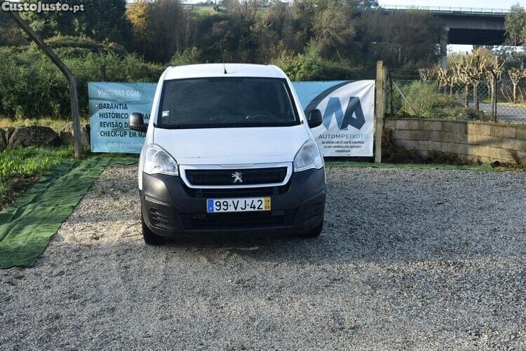 Branco Usado 2018 Peugeot Partner Monovolume | € 9.950 (Bom preço) - Imagem 1/1