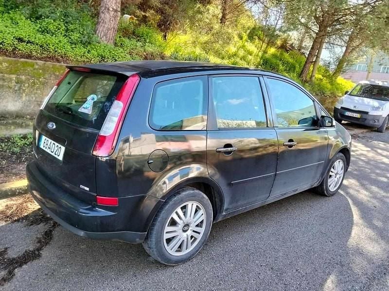 Usado Ford Focus 109 HP (80 kW) 2005 Preto Carrinha