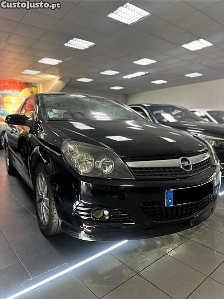 Preto Usado 2008 Opel Astra GTC | € 3.250 (Bom preço) - Imagem 1/1