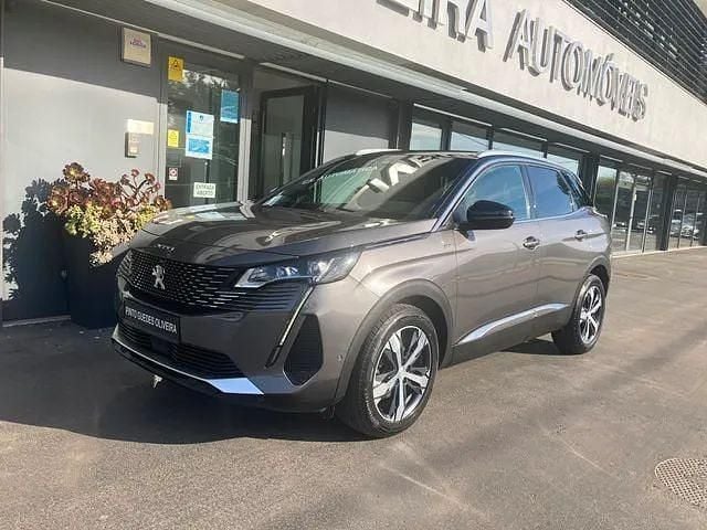 Usado Peugeot 3008 131 HP (96 kW) 2023 Cinzento SUV