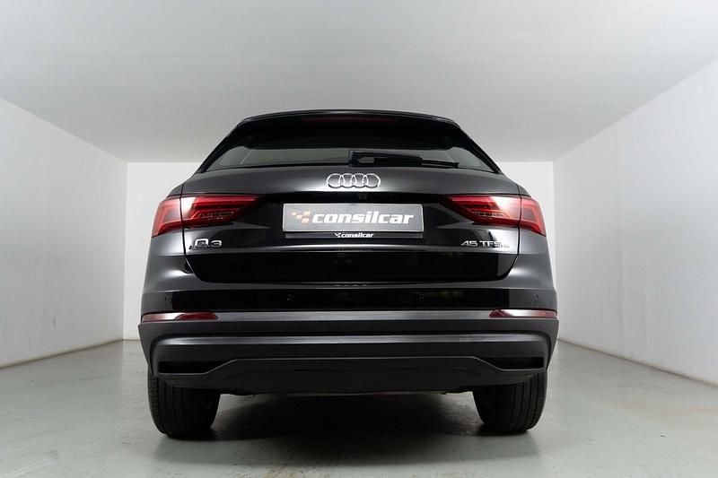 Usado Audi Q3 245 HP (180 kW) 2021 Preto SUV