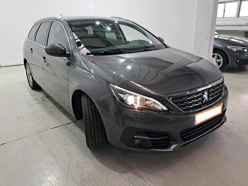 Cinzento Usado 2021 Peugeot 308 SW Carrinha | € 15.890 (Bom preço) - Imagem 1/4