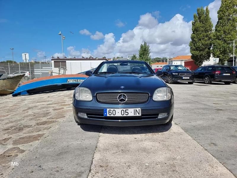 Usado Mercedes SLK200 192 HP (141 kW) 1997 Azul Cabrios