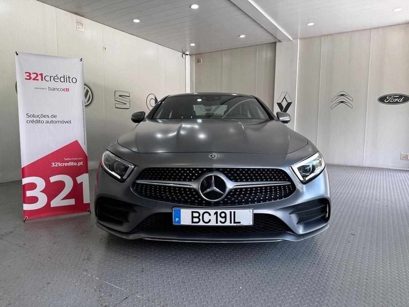 Cinzento Usado 2020 Mercedes CLS400 AMG line Sedan | € 77.900 - Imagem 1/4