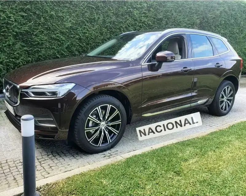 Castanho Usado 2018 Volvo XC60 Inscription SUV | € 29.400 (Preço justo) - Imagem 1/4