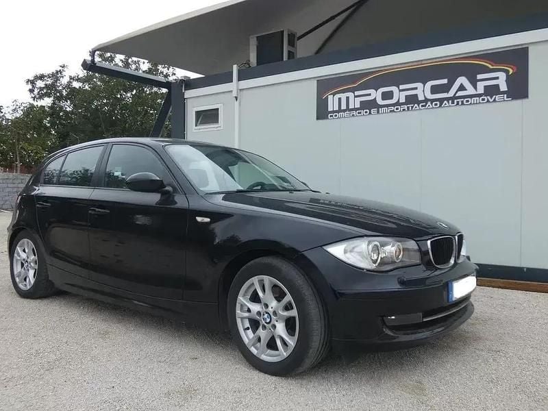 Preto Usado 2009 BMW 118 Sport Line Citadino | € 9.450 (Preço justo) - Imagem 1/4