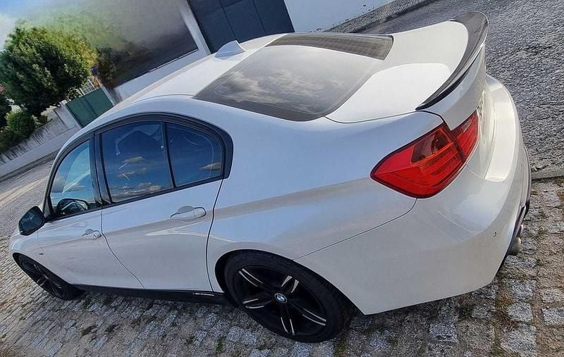 Usado 2013 BMW 320 Sedan | € 18.000 (Caro) - Imagem 1/4