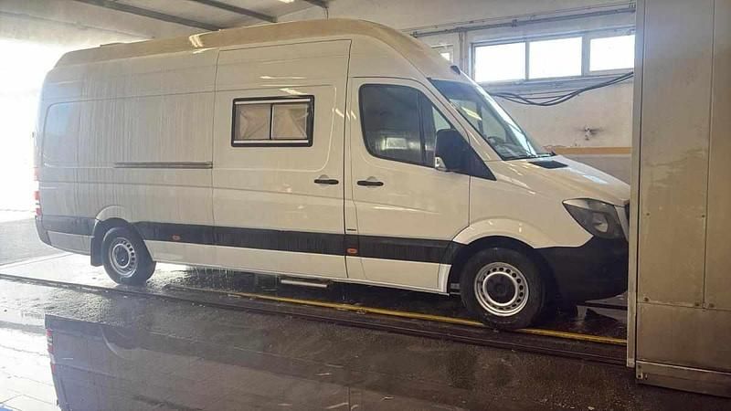 Branco Usado 2016 Mercedes Sprinter Van | € 24.250 - Imagem 1/4