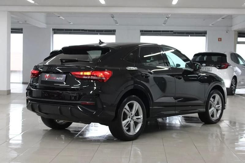 Usado Audi Q3 245 HP (180 kW) 2021 Preto SUV