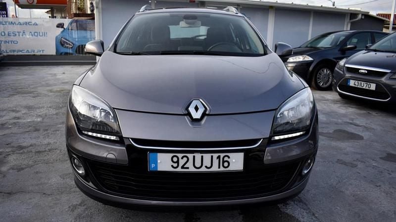 Usado Renault Mégane III 110 HP (80 kW) 2013 Cinzento