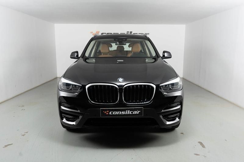 Preto Usado 2021 BMW X3 Luxury Line SUV | € 32.880 (Bom preço) - Imagem 1/4