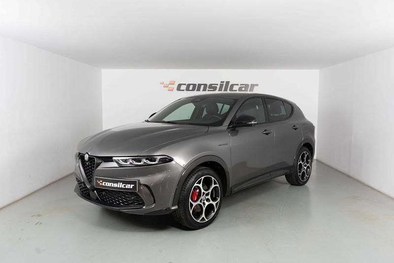 Cinza Usado 2023 Alfa Romeo Tonale Veloce SUV | € 35.480 (Preço justo) - Imagem 1/4