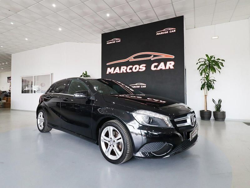 Preto Usado 2013 Mercedes A200 Urban | € 17.700 (Preço justo) - Imagem 1/4