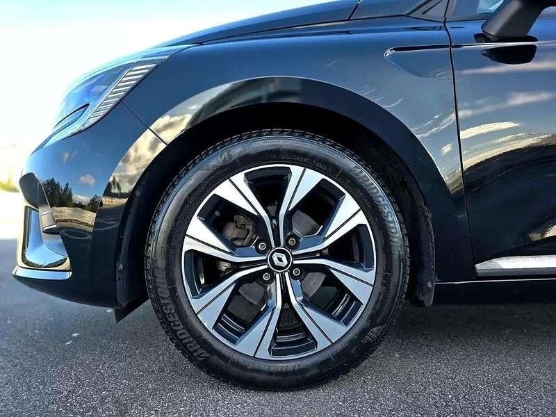 Usado Renault Clio V Techno 91 HP (66 kW) 2023 Preto