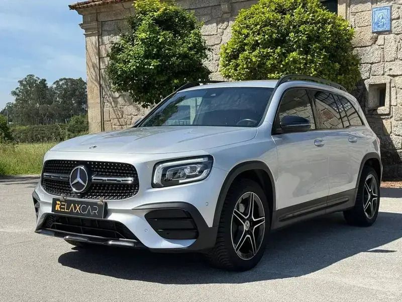 Cinzento Usado 2021 Mercedes GLB200 AMG line SUV | € 38.999 (Super Preço) - Imagem 1/4