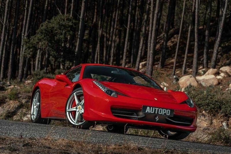 Usado Ferrari 458 570 HP (419 kW) 2010 Vermelho Coupé