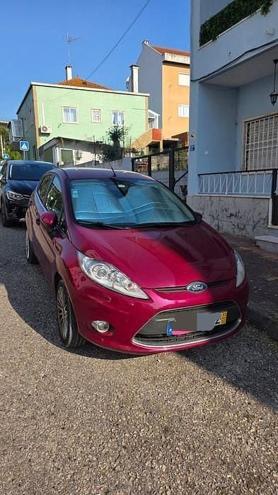 Usado 2011 Ford Fiesta Titanium Citadino | € 5.200 (Bom preço) - Imagem 1/3