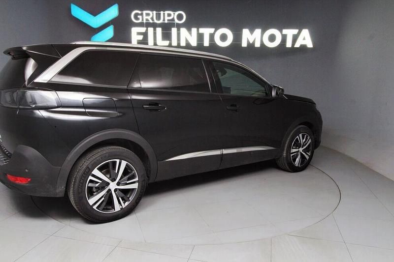 Usado Peugeot 5008 Allure 130 HP (95 kW) 2024 Preto Monovolume