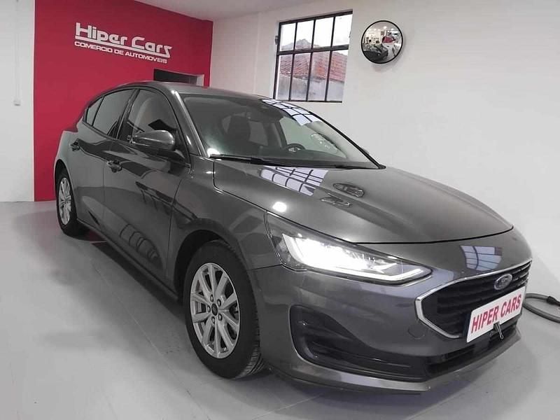 Usado Ford Focus 125 HP (91 kW) 2022 Cinzento