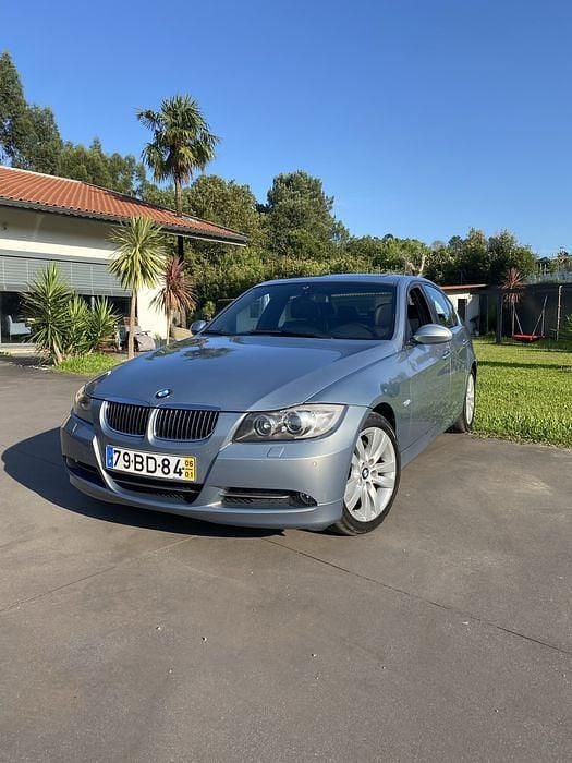 Usado 2006 BMW 330 Sedan | € 11.500 - Imagem 1/4