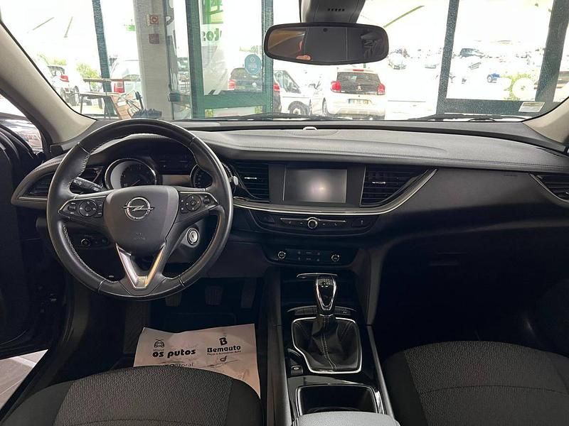 Usado Opel Insignia Innovation 110 HP (80 kW) 2020 Azul Carrinha