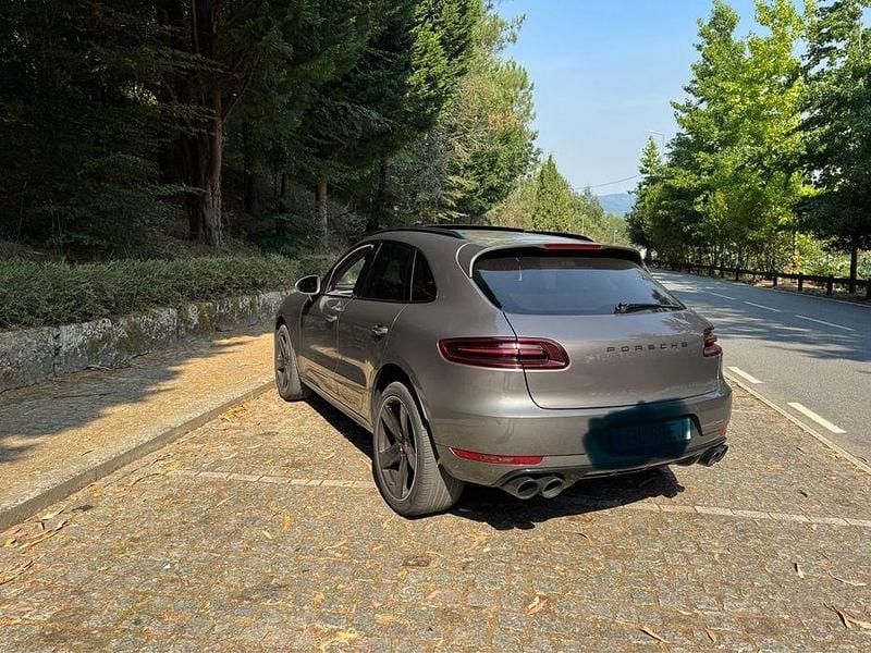 Usado Porsche Macan S 258 HP (189 kW) 2015 SUV