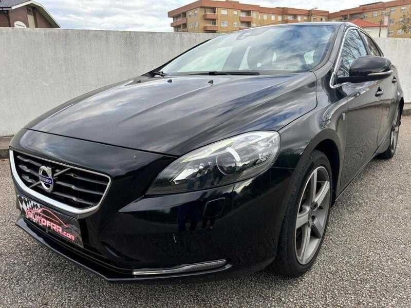 Preto Usado 2015 Volvo V40 Kinetic Carrinha | € 13.900 (Preço elevado) - Imagem 1/4