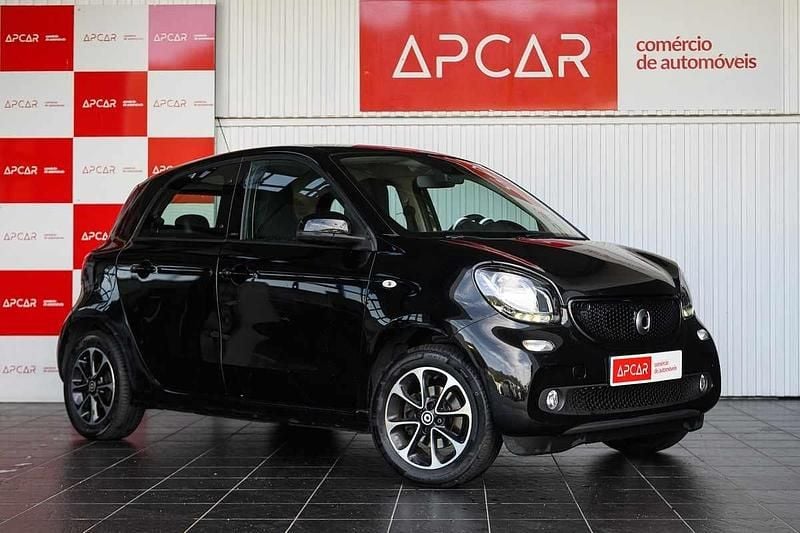 Preto Usado 2015 Smart ForFour Passion | € 9.900 (Preço justo) - Imagem 1/4