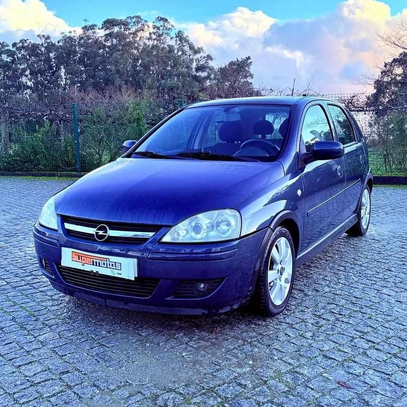 Usado Opel Corsa 75 HP (55 kW) 2006 Cinzento Citadino