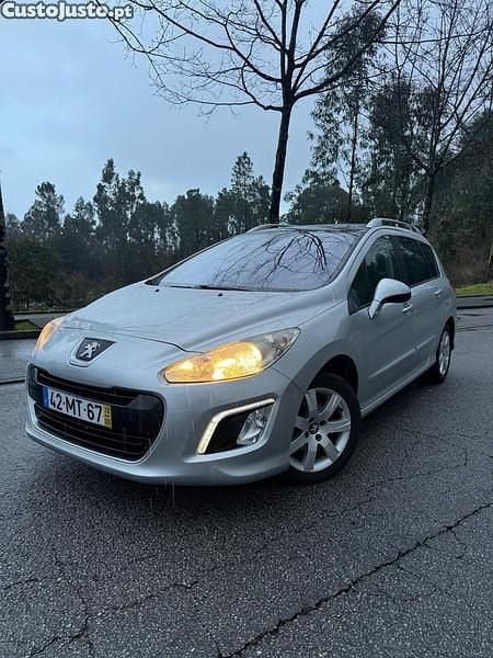 Cinza Usado 2012 Peugeot 308 Carrinha | € 6.499 (Preço justo) - Imagem 1/1