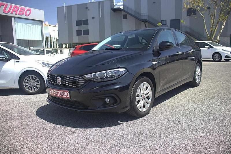 Preto Usado 2019 Fiat Tipo Citadino | € 12.900 (Preço justo) - Imagem 1/4
