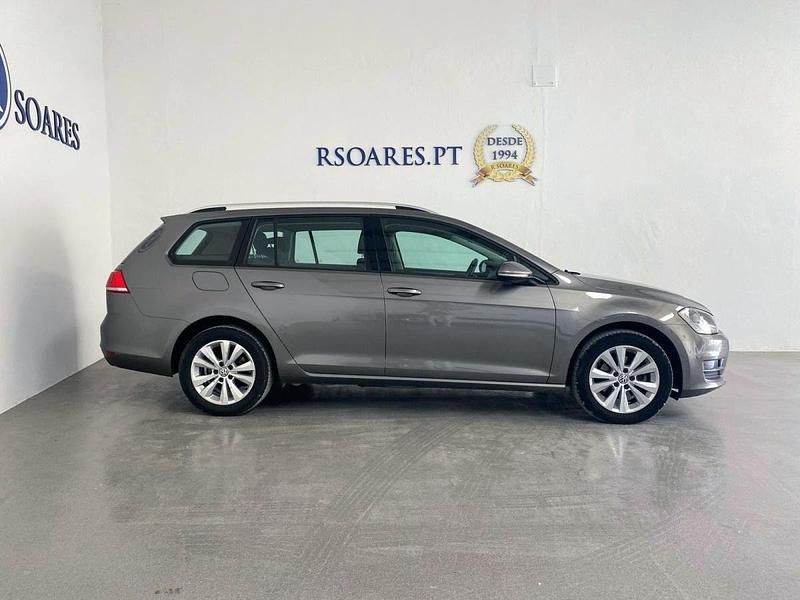 Usado VW Golf VII 105 HP (77 kW) 2015 Cinza Carrinha