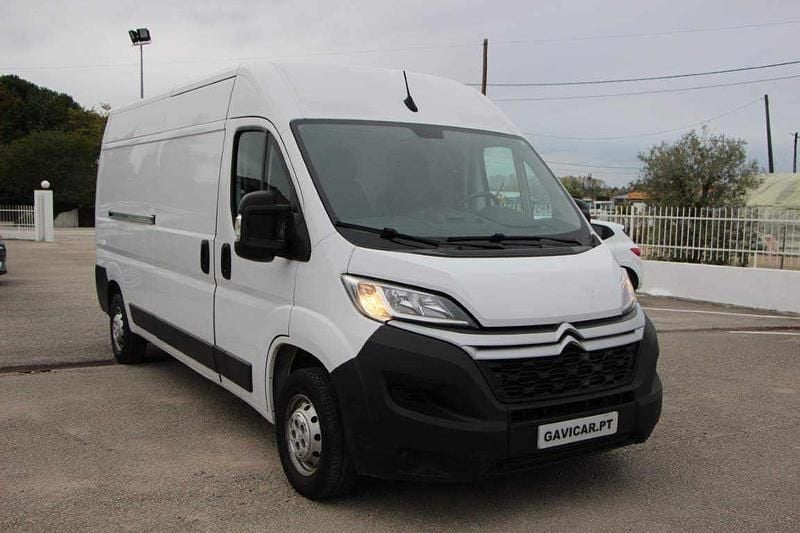 Branco Usado 2022 Citroën Jumper Monovolume | € 21.500 (Bom preço) - Imagem 1/4