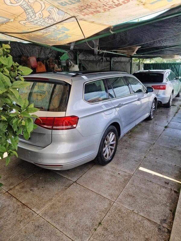 Cinzento Usado 2018 VW Passat Carrinha | € 12.600 (Preço justo) - Imagem 1/4