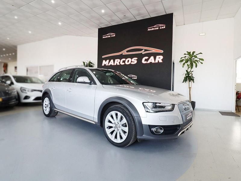 Cinza Usado 2014 Audi A4 Exclusive Carrinha | € 17.400 - Imagem 1/4