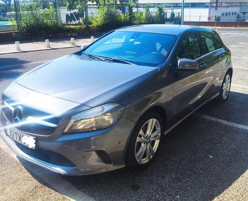 Usado 2016 Mercedes A180 Urban Sedan | € 16.000 (Preço justo) - Imagem 1/4