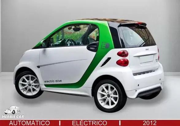 Branco Usado 2012 Smart ForTwo Electric Drive Citadino | € 12.900 - Imagem 1/2