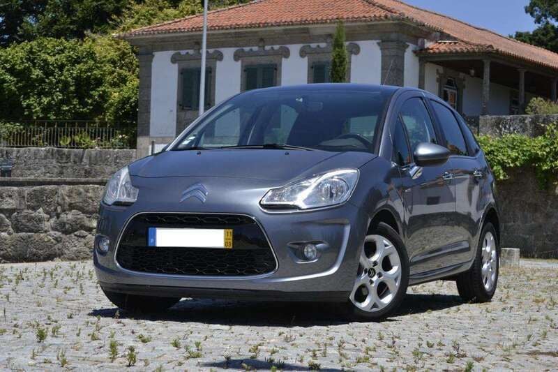 Cinzento Usado 2011 Citroën C3 Citadino | € 6.750 (Bom preço) - Imagem 1/4