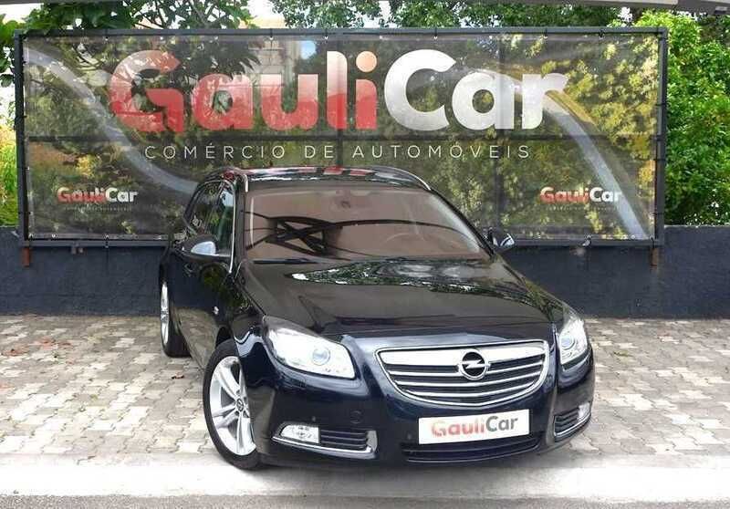 Preto Usado 2011 Opel Insignia Cosmo Carrinha | € 11.290 (Caro) - Imagem 1/4