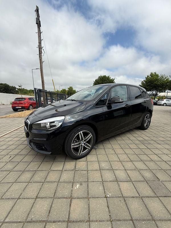 Preto Usado 2015 BMW 216 Active Tourer Sport Line Monovolume | € 12.800 (Preço justo) - Imagem 1/4