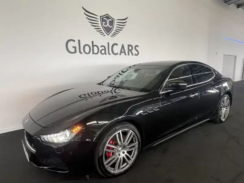 Preto Usado 2014 Maserati Ghibli Coupé | € 47.900 - Imagem 1/4