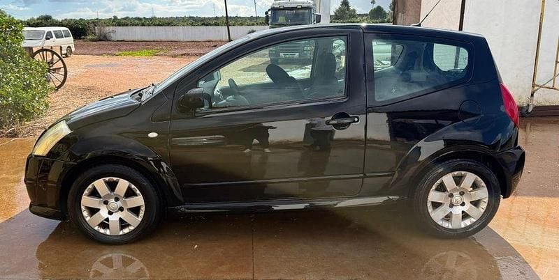 Usado 2004 Citroën C2 VTR Sport Citadino | € 1.000 - Imagem 1/4