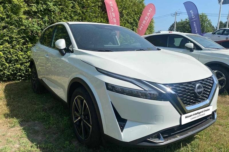 Branco Novo 2025 Nissan Qashqai Tekna SUV | € 34.990 (Preço elevado) - Imagem 1/4